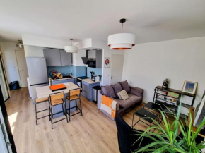 Appartement de standing lumineux tout équipé calme